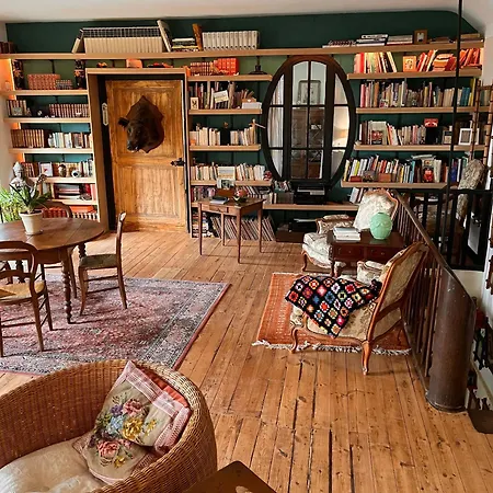 Les Loges Du Chaudron