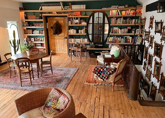 Les Loges Du Chaudron